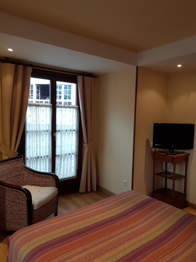 Hotel Rural La Plaza Касо Экстерьер фото