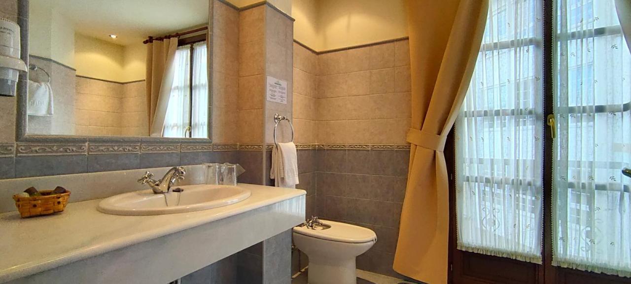 Hotel Rural La Plaza Касо Экстерьер фото