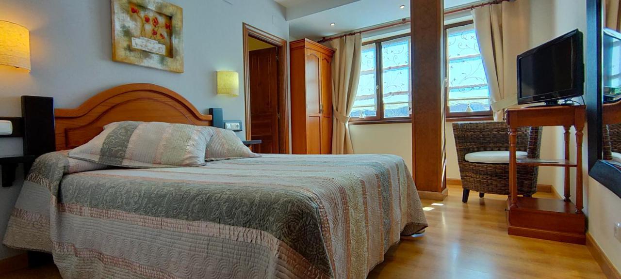 Hotel Rural La Plaza Касо Экстерьер фото